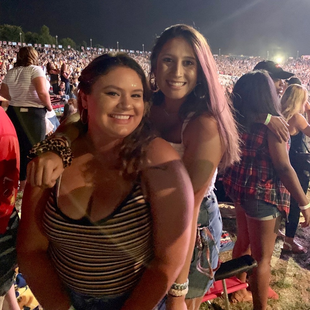 Meet your Posher, Olivia